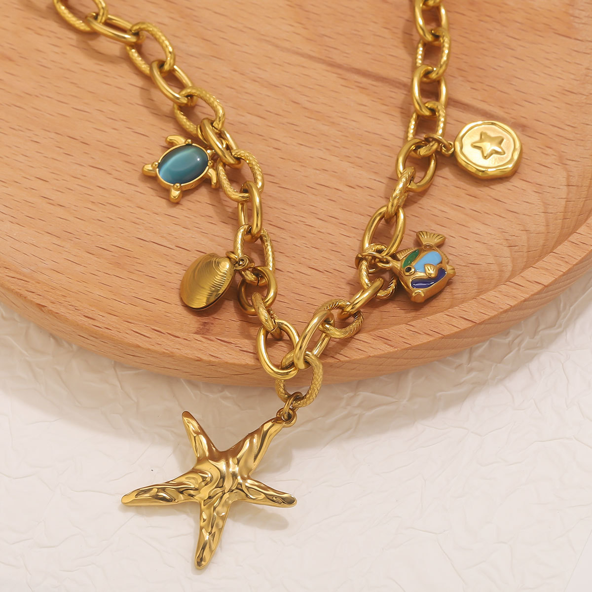 Ocean Wind Starfish Turtle Stainless Steel Necklace Golden Chain Multi-Pendant Design Fashion Necklace Ornament