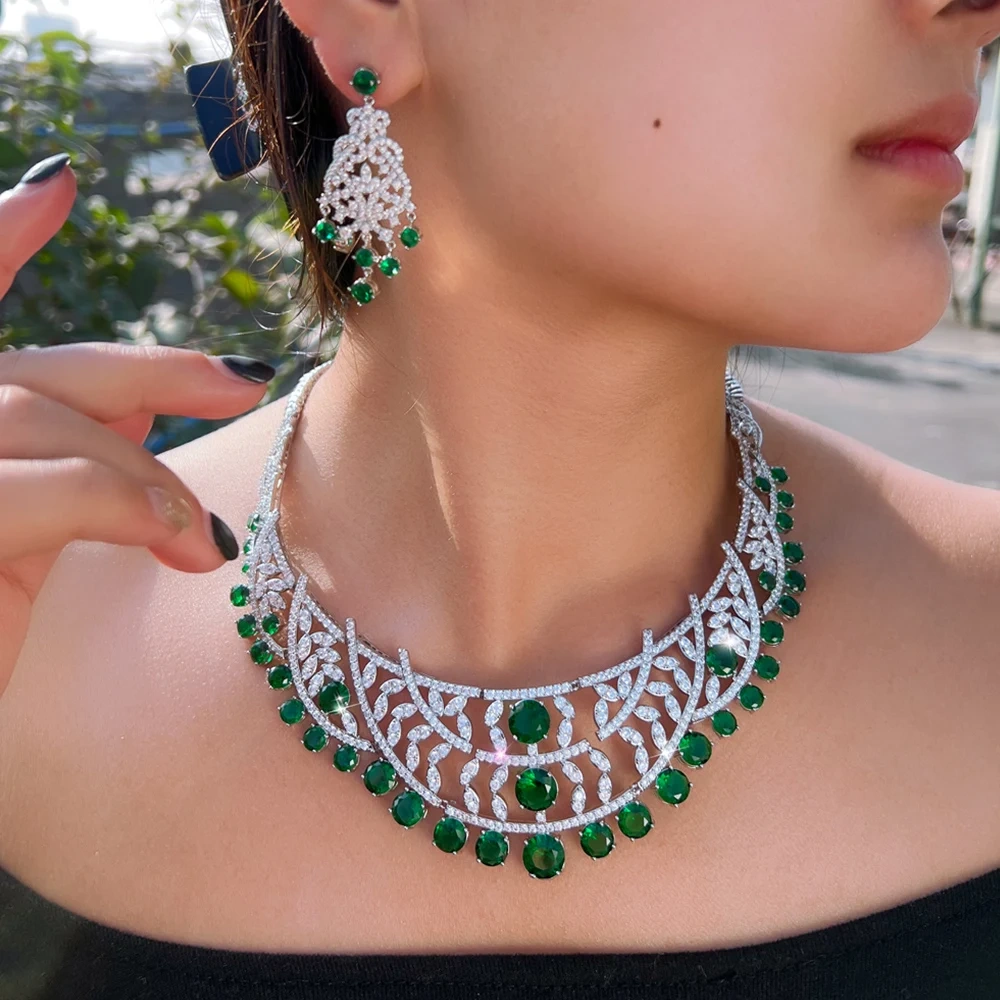 2-Piece Copper Jewelry Set Luxurious Shiny Green Full Cubic Zirconia Hollow Cut Necklace And Earrings Set Suitable For Women To Wear At Weddings And Parties