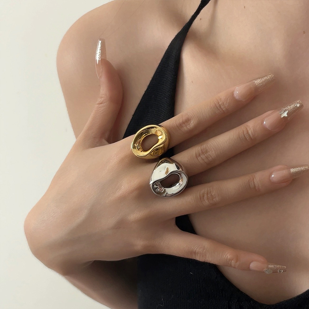 18K Gold Plated Titanium Steel Geometric Hollow Out Fashion Rings Smooth Surface Elegant Women's Jewelry Accessories