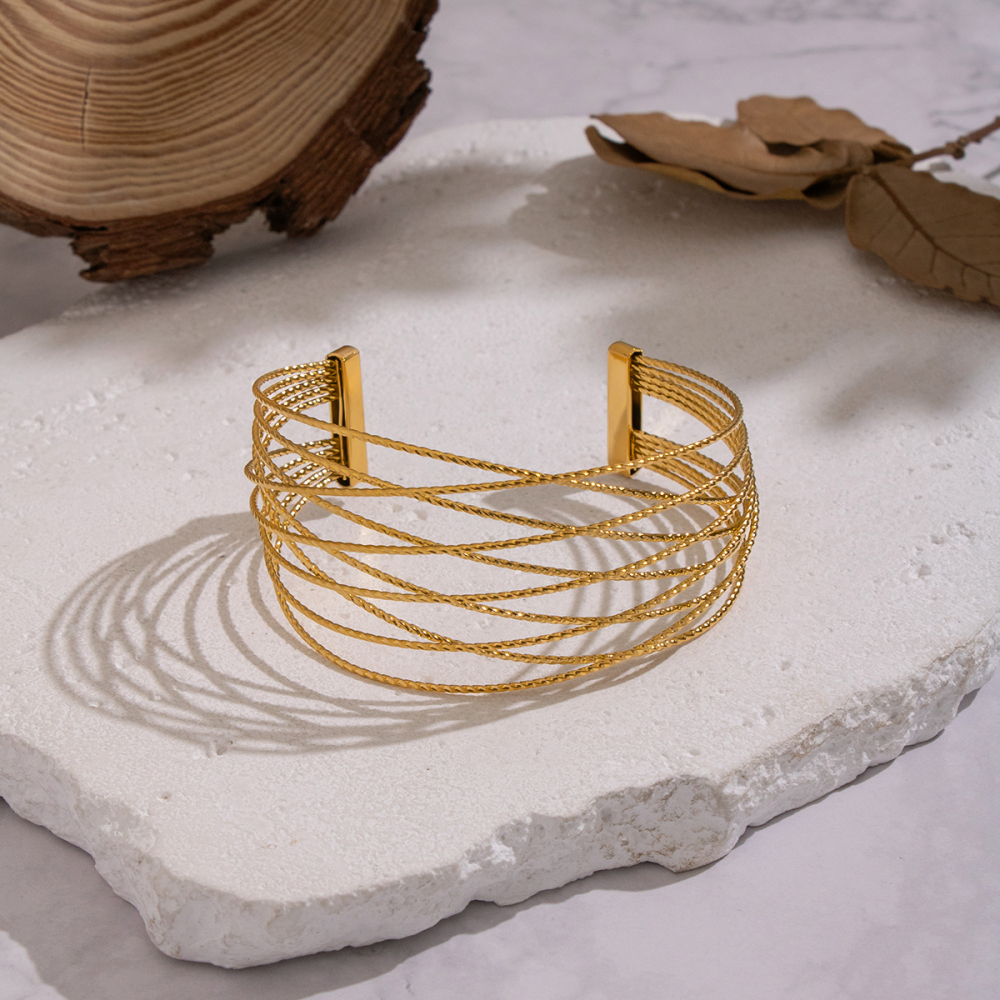 18K Gold Plated 304 Stainless Steel Vacuum Electroplated Wide Band Accessories Jewelry For Women Non-Fading Geometric Bracelet