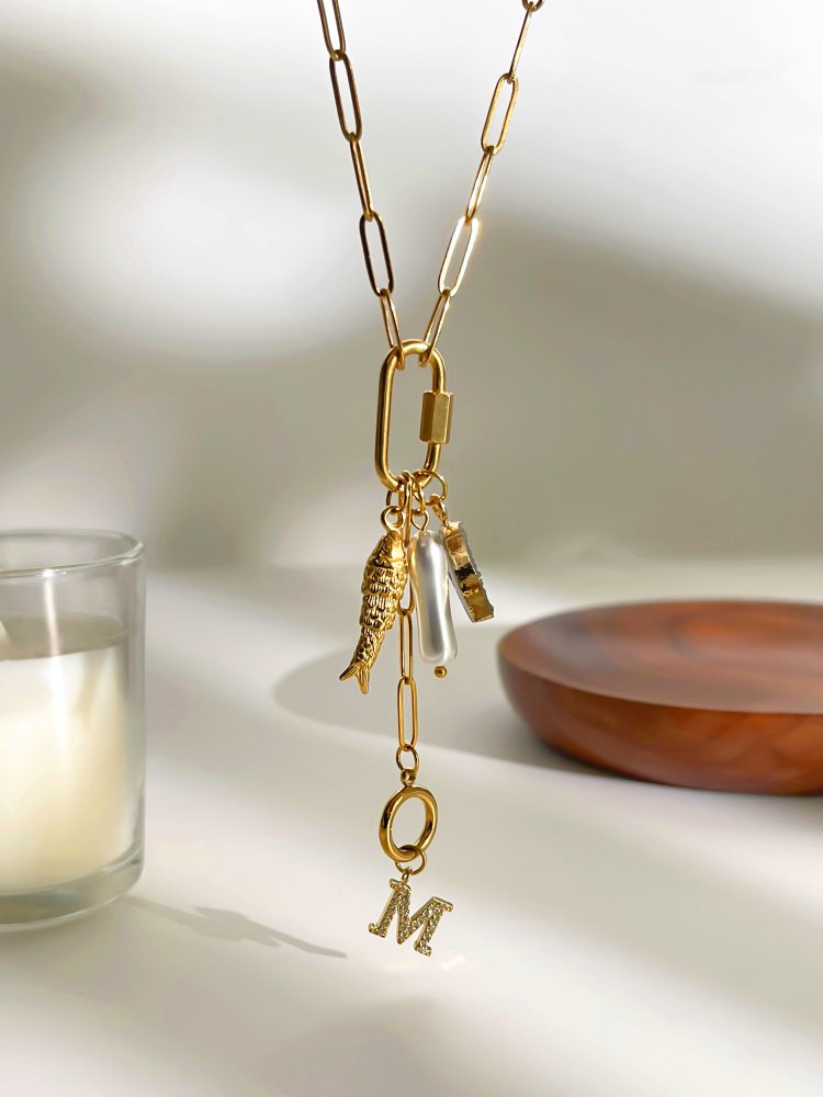 Women's 26 Letters 18K Gold Plated 304 Stainless Steel Vacuum Electroplated Waterproof Non-Fading Pearl Moon Fish Tassel Hypoallergenic Y-Chain Collarbone Chain Paperclip Chain Accessories Simple Style