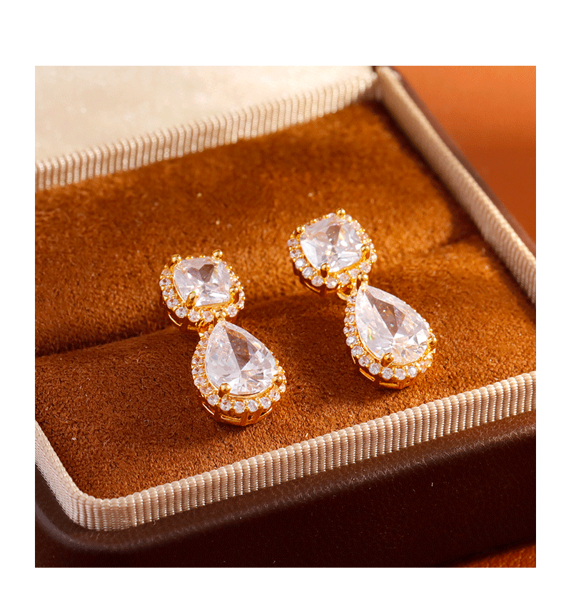 Slimming Short Stylish Women's Earrings Super Shiny Elegant Fashionable Jewelry Accessories Geometric Pattern Copper Material