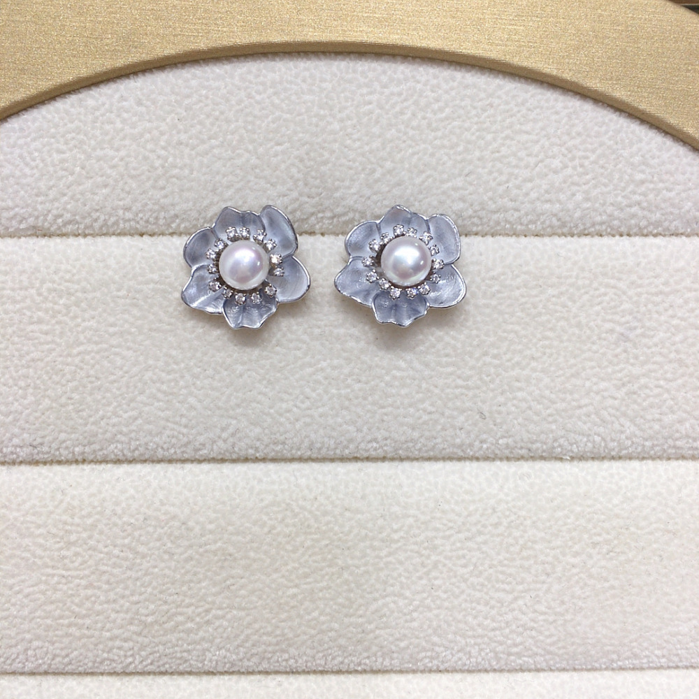 Natural Freshwater Pearl Earrings Women High-End Classic Baked Paint Camellia Pearl Studs Internet Famous Jewelry Accessories
