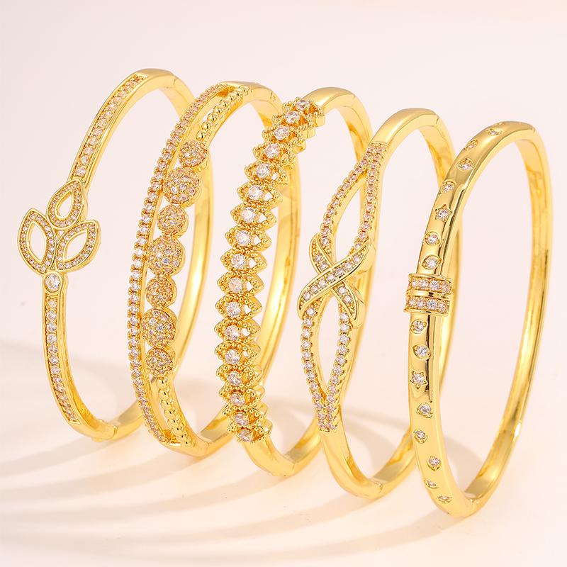 5pcs - Diversified Design Inlaid Bracelet Combination! The Infinite Symbols, Leaf Shapes, And Other Elements Are Eye-catching, With Exquisite Craftsmanship And Rich Styles, Showcasing Fashionable Ingenuity And Personalized Dressing Charm