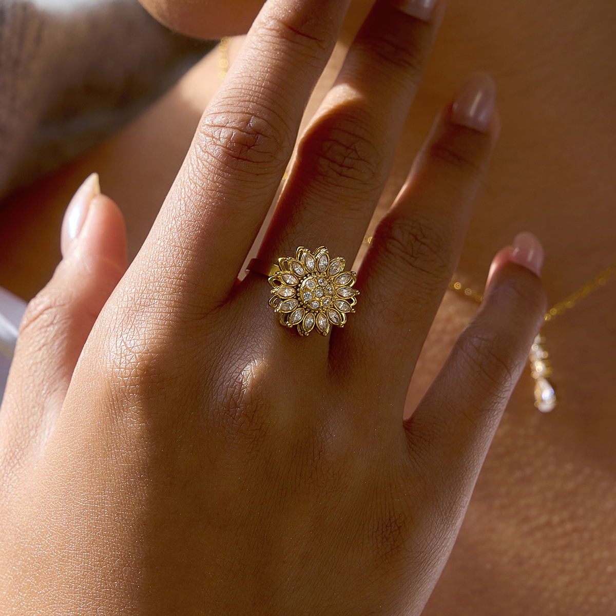Women's Classic Style / 18K Gold 304 Stainless Steel With Rhinestone Flower Cross Rotatable Open Ring Geometric Asymmetric Mixed Color Vacuum Electroplated Zircon