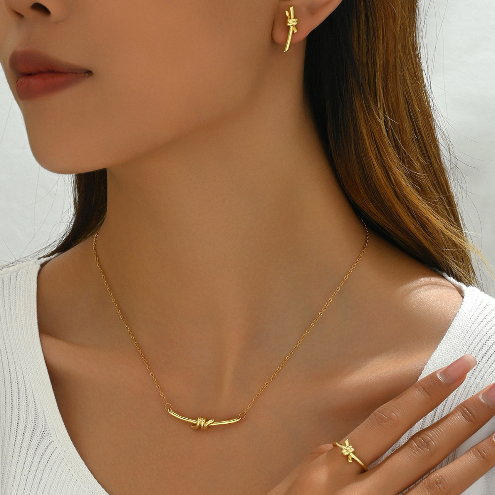 Simple Style Golden Chain Necklace Earrings Ring Set Fashionable Knot Shape Jewelry Display Sweet Stainless Steel Accessories