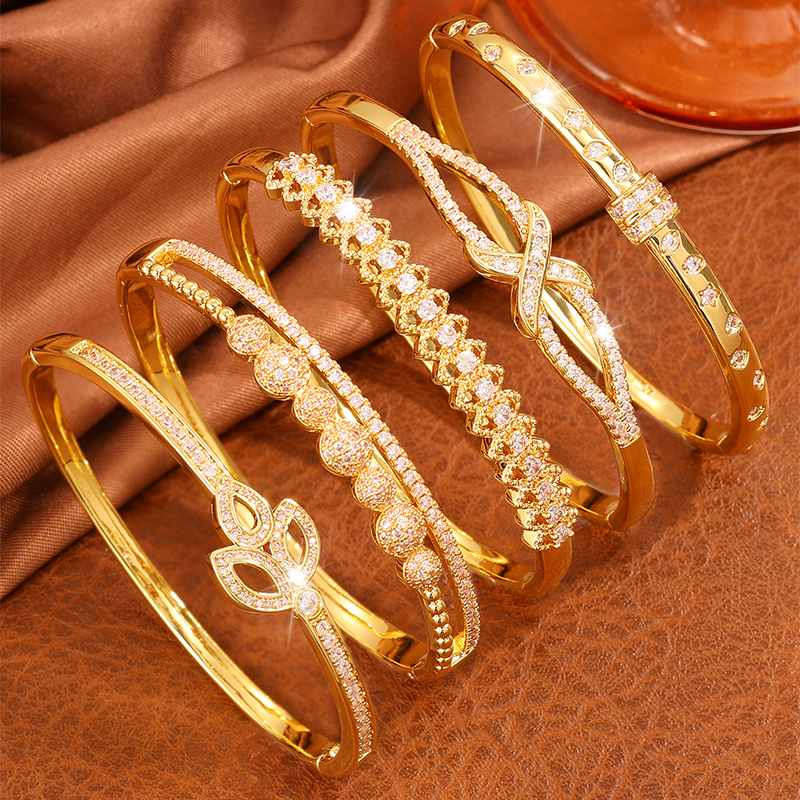 5pcs - Diversified Design Inlaid Bracelet Combination! The Infinite Symbols, Leaf Shapes, And Other Elements Are Eye-catching, With Exquisite Craftsmanship And Rich Styles, Showcasing Fashionable Ingenuity And Personalized Dressing Charm