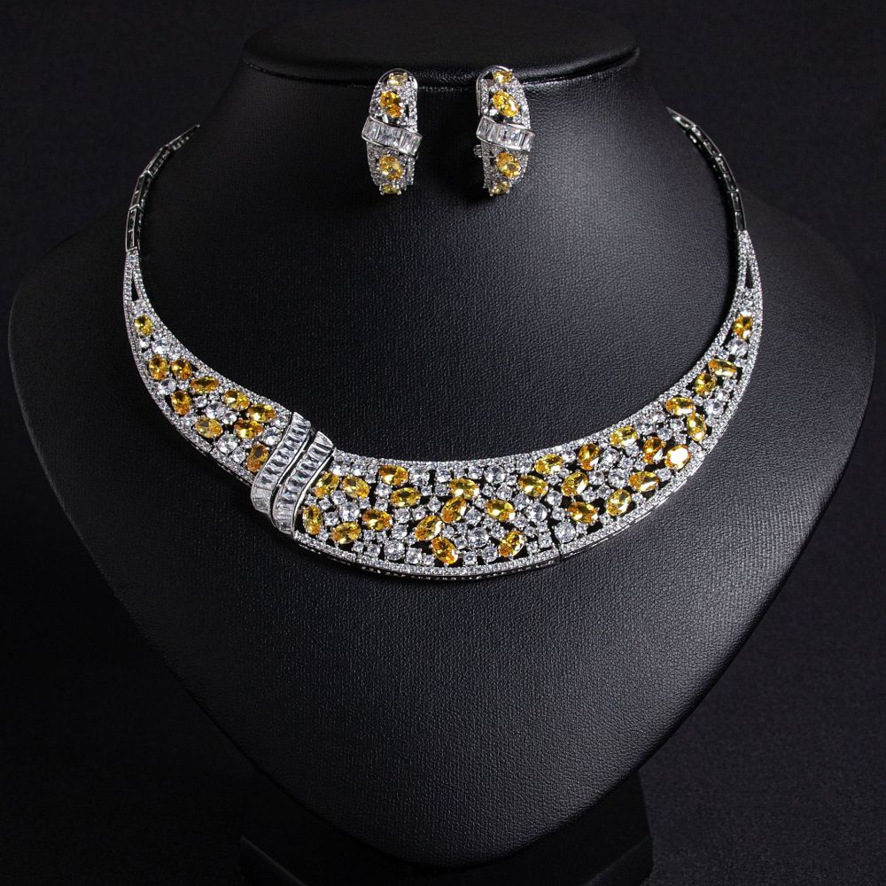Elegant Beauty Wedding Dress Women's Luxurious Snake Bone Chain Zircon Necklace Earrings  Printed Set Accessories