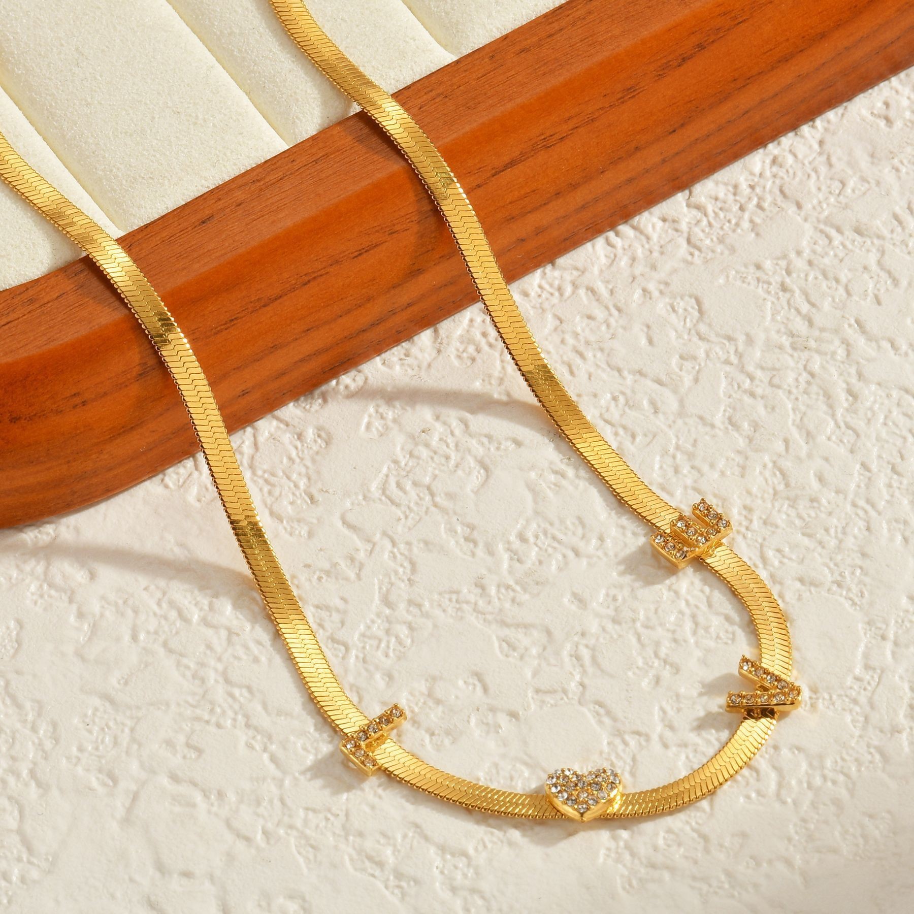 18K Gold Plated Stainless Steel Snake Bone Chain Necklace Ladies Jewelry Letter Pendant Heart Crystal Accessories