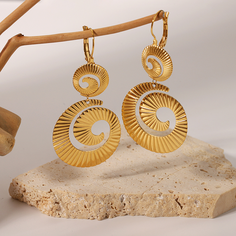 PVD Coated Real Gold Plated 18K Gold Spiral Stripe 201 Stainless Steel Classical Bohemian British Style Waterproof Non Tarnish Drop Earrings