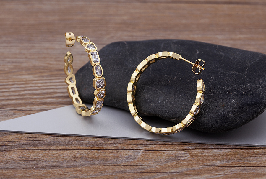 True Gold Plated Copper Heart Square Geometric Micro Paved Zirconia Large Earrings New Style Fashion Jewelry Accessories