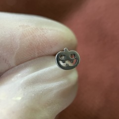 I. Evil Pumpkin Head (4.86*5.37mm)