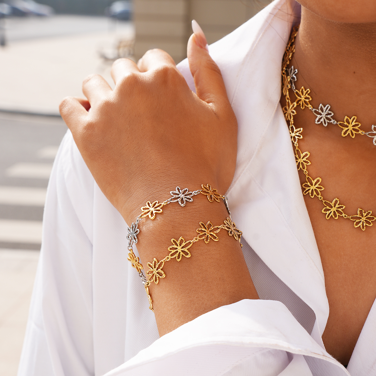 18K Gold Plated 304 Stainless Steel Vacuum Electroplating (In Furnace) Vintage Floral Waterproof Non-Fading Asymmetric Three-Dimensional Handmade Chain Women's Bracelet Jewelry Accessories
