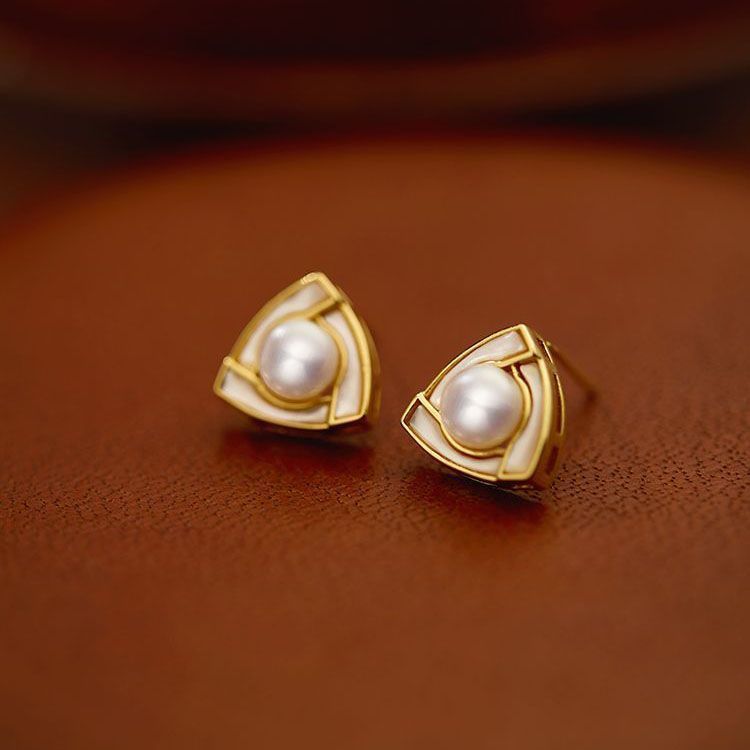 Elegant French Romantic Pearl Earrings Women's Enamel Jewelry Geometric Pattern Vintage Style Triangle Design Copper Material