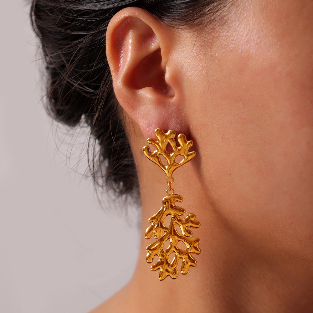 304 Stainless Steel Tree Solid Color Spiral PVD Coated 18K Real Gold Plated Real Gold Plated Basic Modern Style Classic Style Waterproof Non Tarnish Plating Fission Drop Earrings Ear Studs