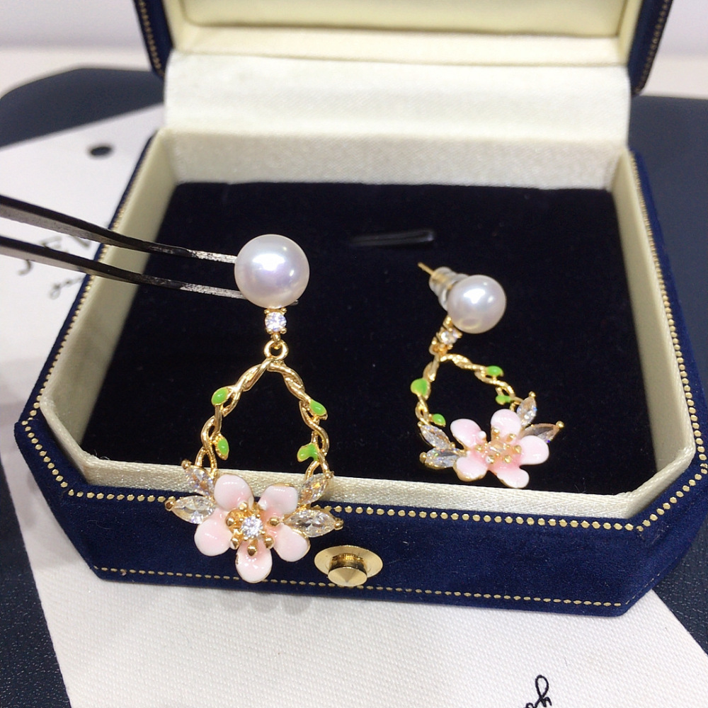 Natural Freshwater Pearl Earrings Women's Elegant Pink Flower Zirconia Studs Wedding Jewelry Fashionable Pearl Accessories