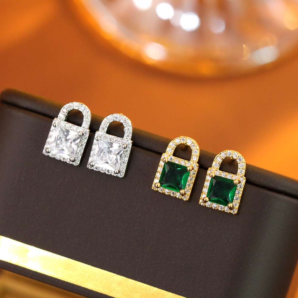 Elegant Women's Green Zircon Studs Fashionable Silver Lock Earrings Luxury Geometric Pattern Copper Jewelry Accessories
