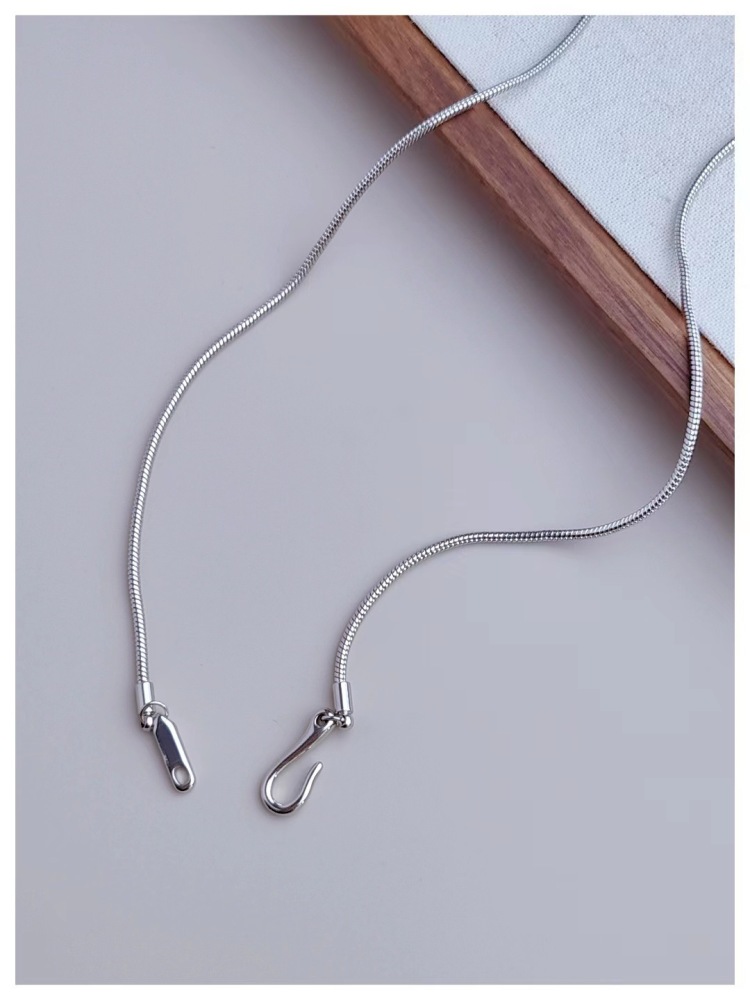 Snake Bone Chain Necklace With Natural Black Agate Pendant For Women Winter Accessories Sweater Chain