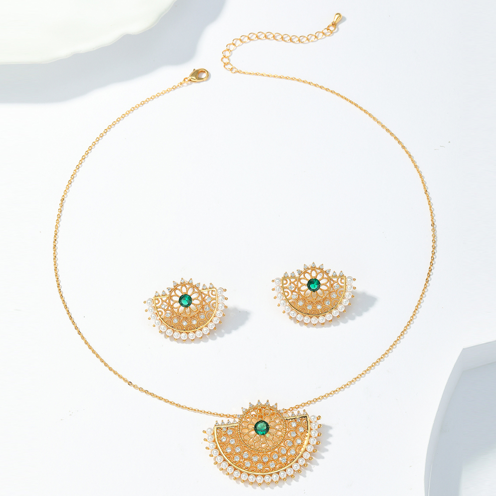 2-Piece Set Copper Inlaid Zircon Fashionable Elegant Ramadan Middle Eastern Hollow Pattern Ethnic Style Women's Earrings Pendant Suitable For Gifts Weddings Engagement Banquets Jewelry Accessories