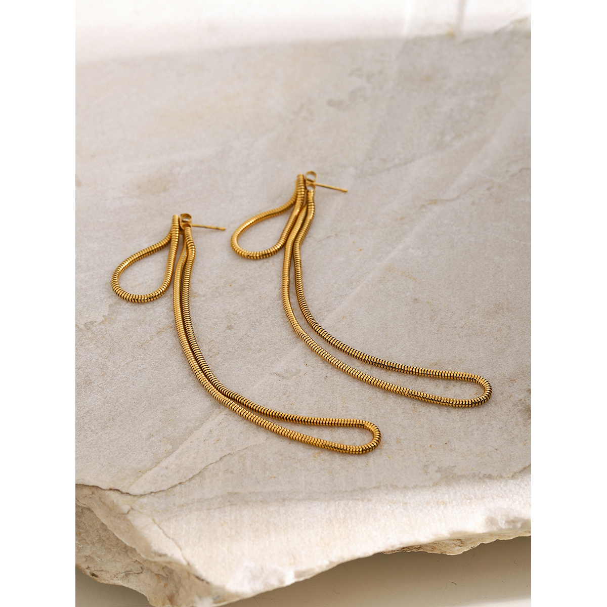 304 Stainless Steel Solid Color PVD Coated Real Gold Plated 18K Gold Simple Style Classic Style Waterproof Non Tarnish Plating Gold Drop Earrings