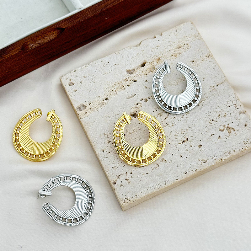 Elegant Unique Geometric Titanium Steel Plated Gold U-Shaped Earrings Women Fashion Jewelry Accessories OL Style Copper Material