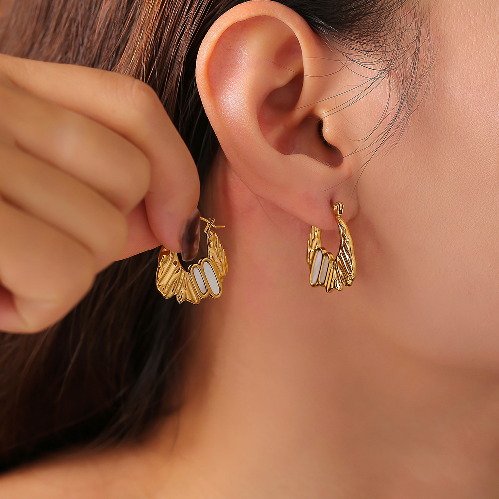 304 Stainless Steel Geometric PVD Coated Shell Real Gold Plated 18K Gold Elegant Artistic Commute Waterproof Non Tarnish Plating Earrings