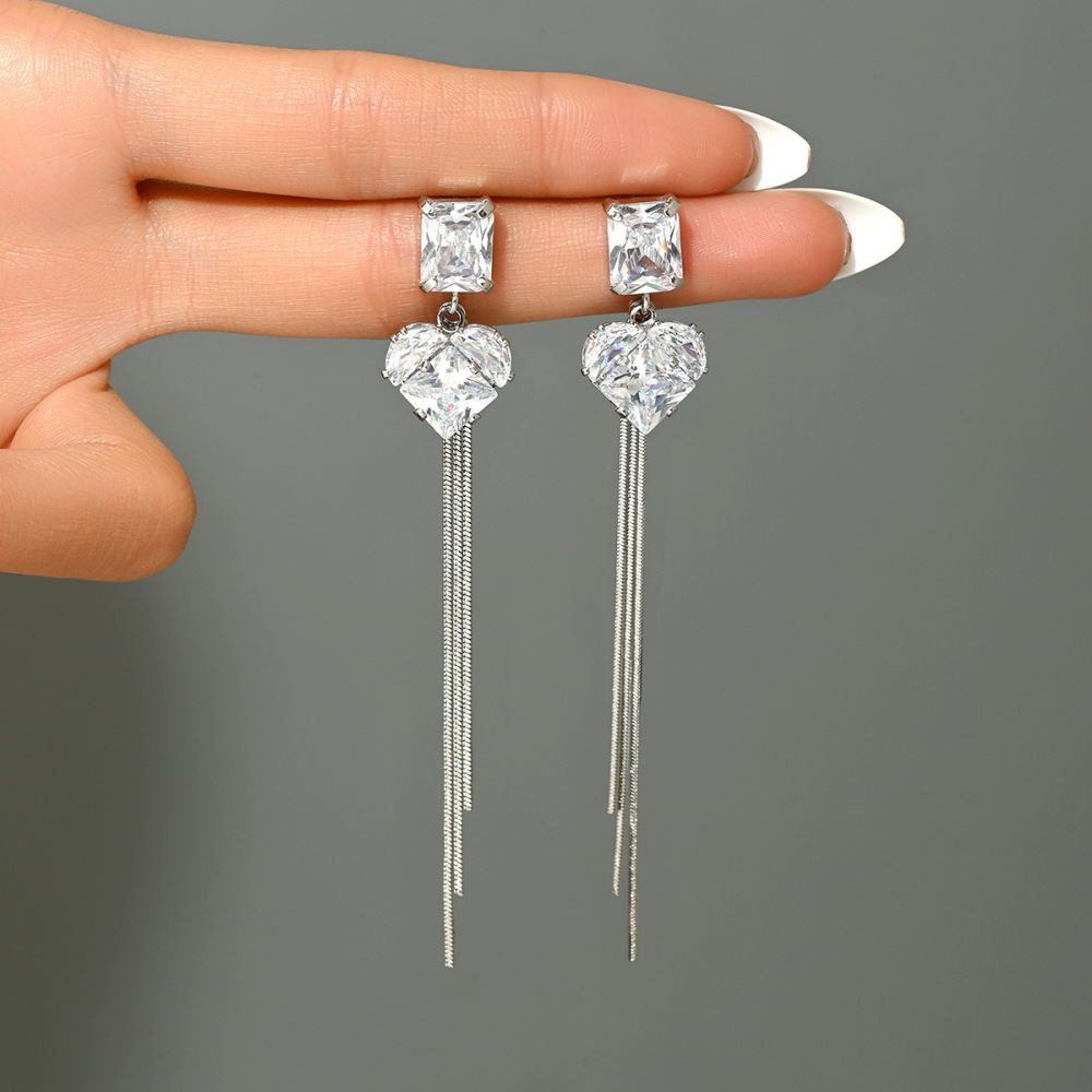 14K Gold Plated Luxury Design Tassel Earrings Women High-End Versatile Trendy Ear Jewelry Heart Shaped Fashion Accessories