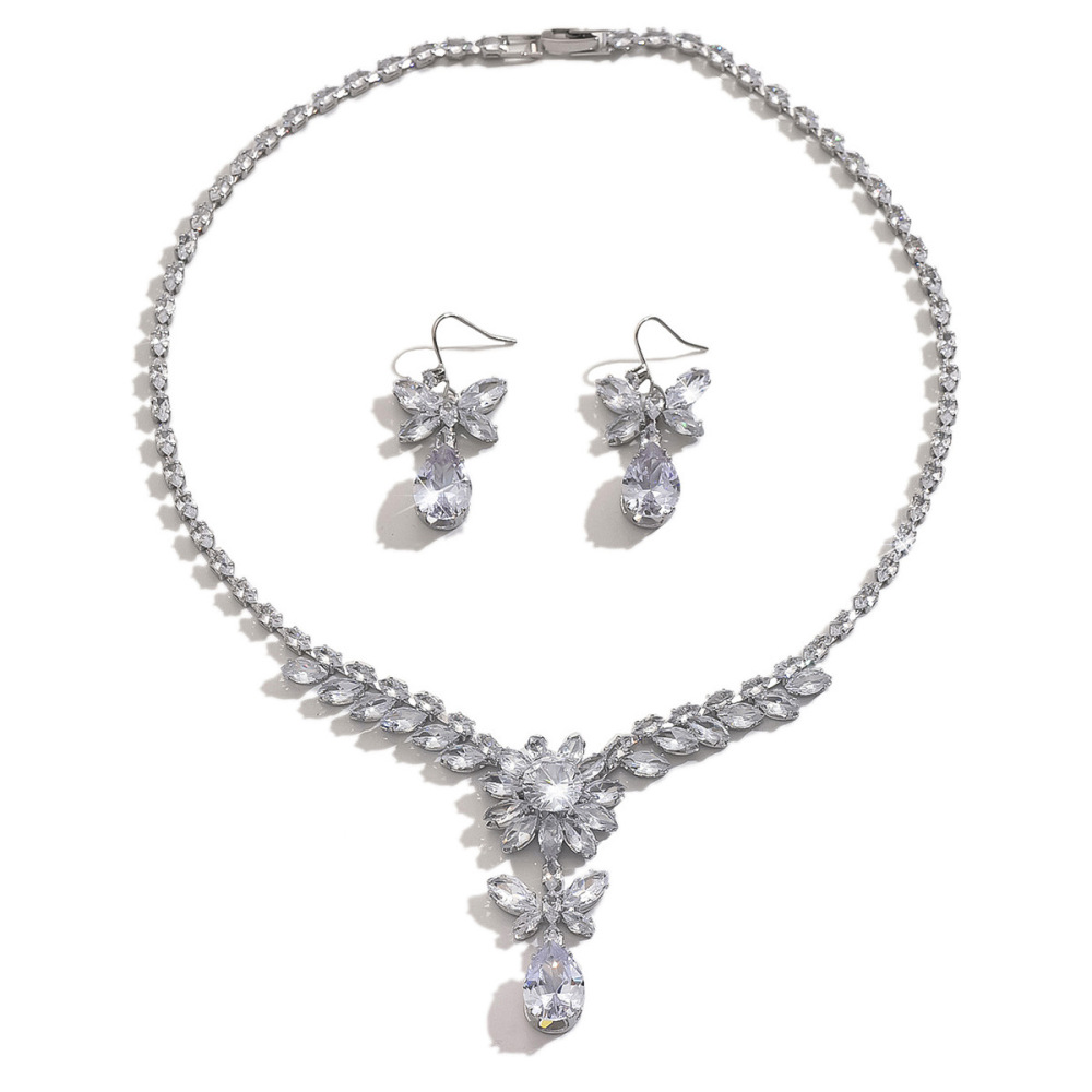 Elegant Wedding Necklace Earring Set Sparkling Zirconia Dinner Party Accessories Simple Bridal Gown Jewelry Copper Material