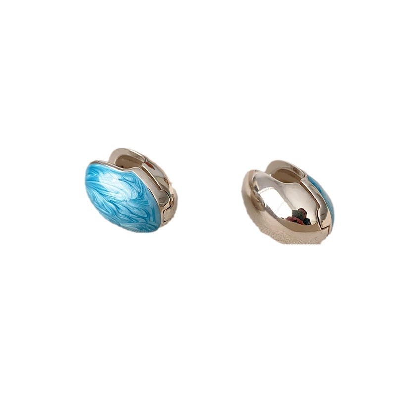 Fashionable Retro Egg Shape Oil Drip Earrings Cold Style Versatile High End Feeling  New Design Jewelry Accessories