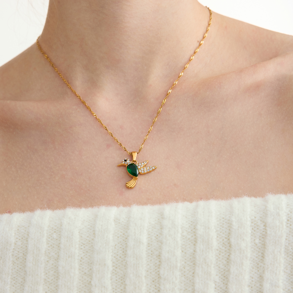 Women's Vintage Style 18K Gold Stainless Steel + Zircon + Rhinestone Necklace With Green Zircon And White Rhinestone Bird Pendant 41+5CM