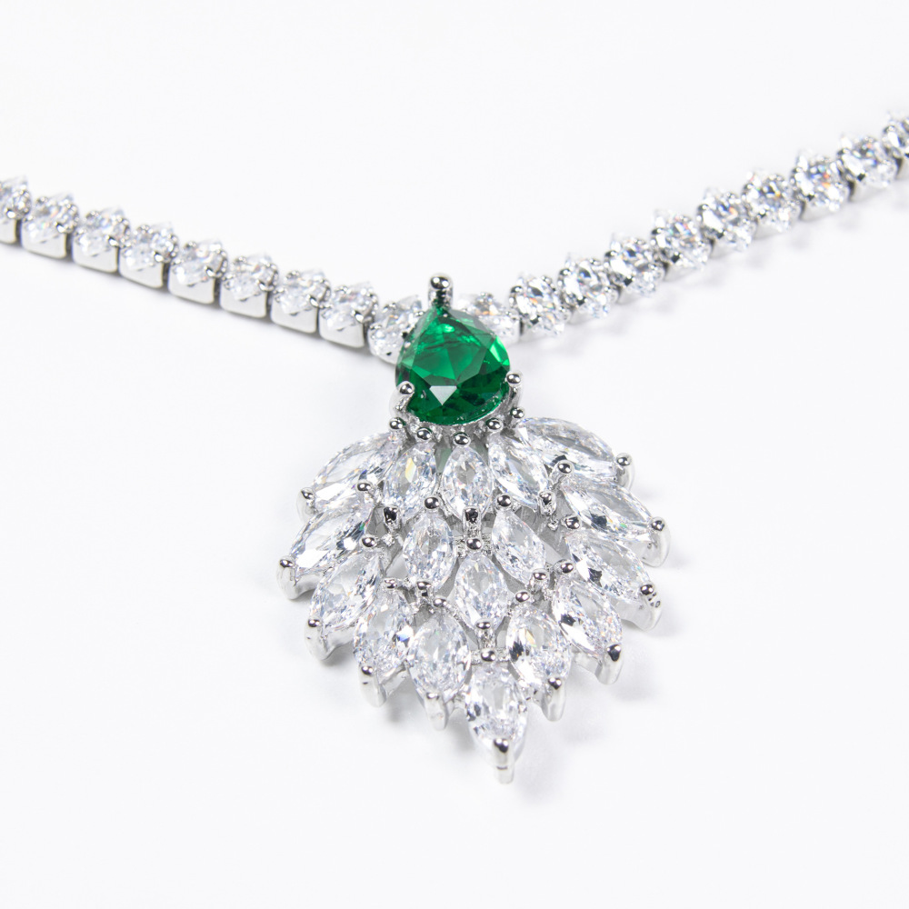 Elegant Wedding Jewelry Set Diamond Embedded Earrings Necklace  Style Dinner High-End Feelings Fashionable Accessories