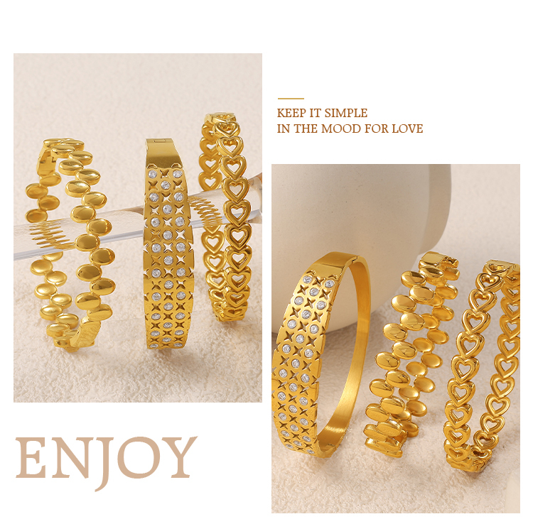 Fashionable Stainless Steel 304 Heart Shaped Hollow Out Linked Bracelet Vacuum Plated 18K Gold Commuter High End Feeling