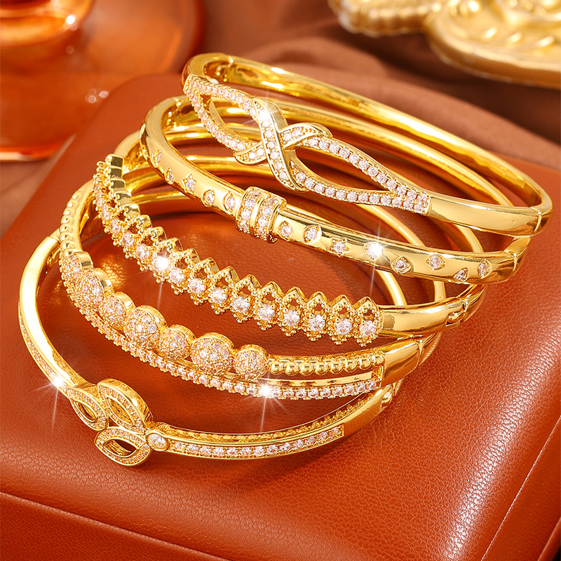 5pcs - Diversified Design Inlaid Bracelet Combination! The Infinite Symbols, Leaf Shapes, And Other Elements Are Eye-catching, With Exquisite Craftsmanship And Rich Styles, Showcasing Fashionable Ingenuity And Personalized Dressing Charm