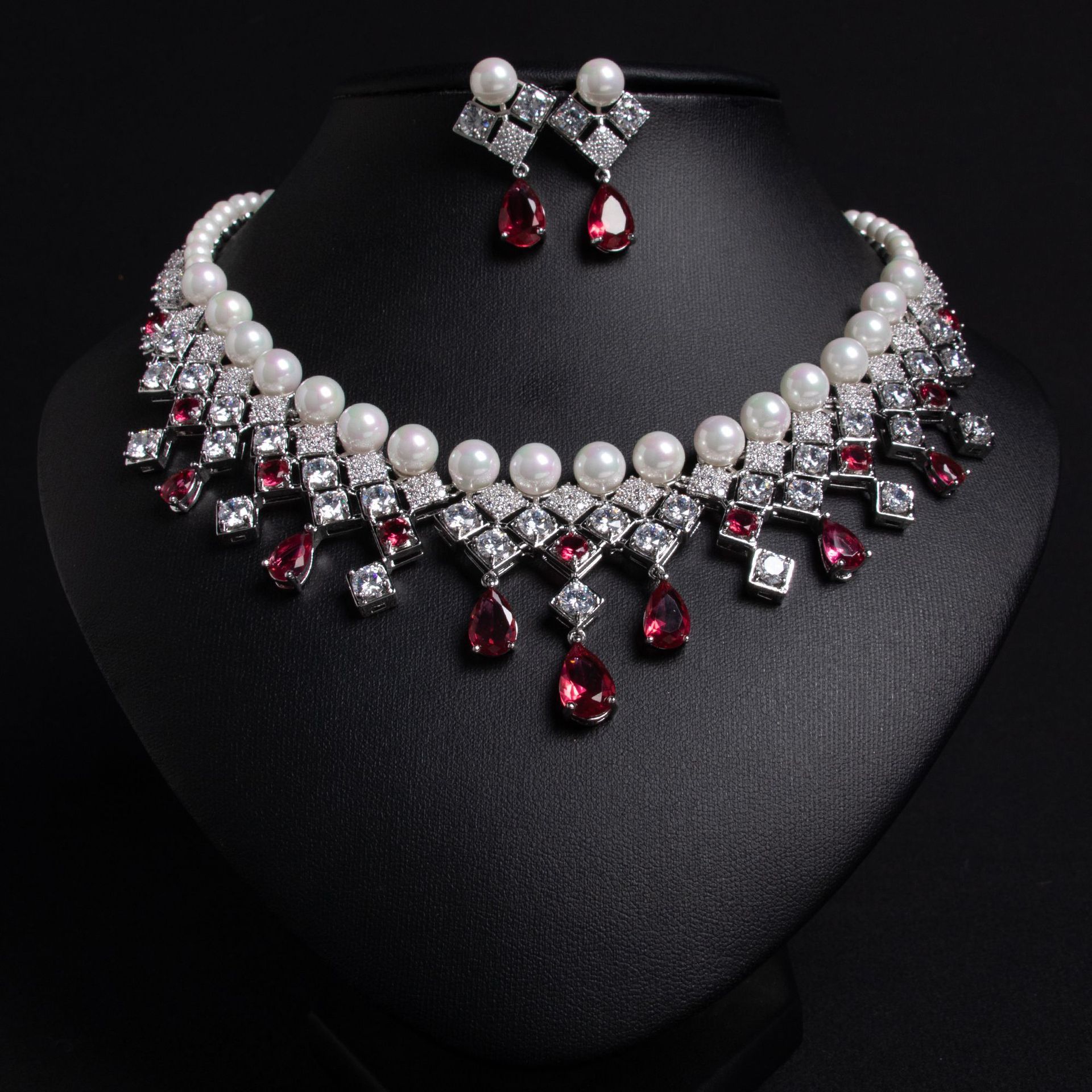 New Blue Waterdrop Zircon Pearl Necklace Vintage Court Clavicle Chain High-End Feeling Square Pearl Necklace Jewelry Set