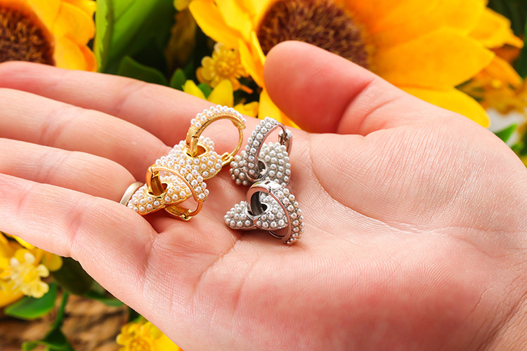 Fashion Heart Shape Copper Plating Artificial Pearls Earrings 1 Pair