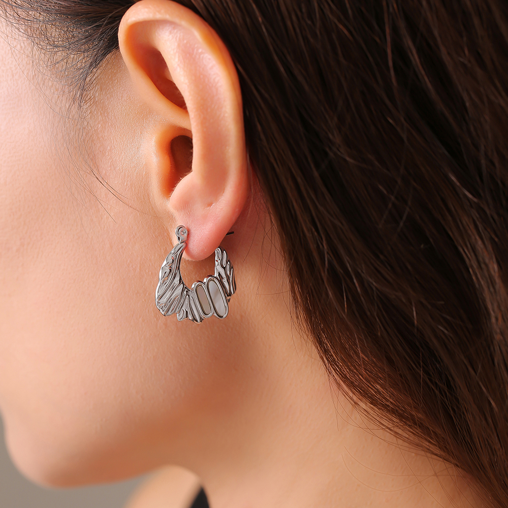 304 Stainless Steel Geometric PVD Coated Shell Real Gold Plated 18K Gold Elegant Artistic Commute Waterproof Non Tarnish Plating Earrings