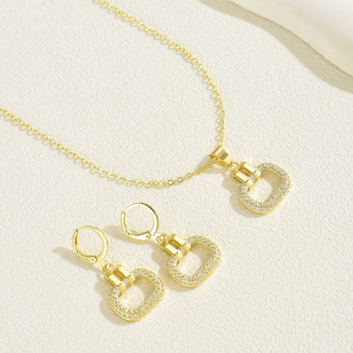 Elegant Geometric Synthetic Zirconia Necklace And Earring Set For Women Perfect For Daily Wear Parties And Dates