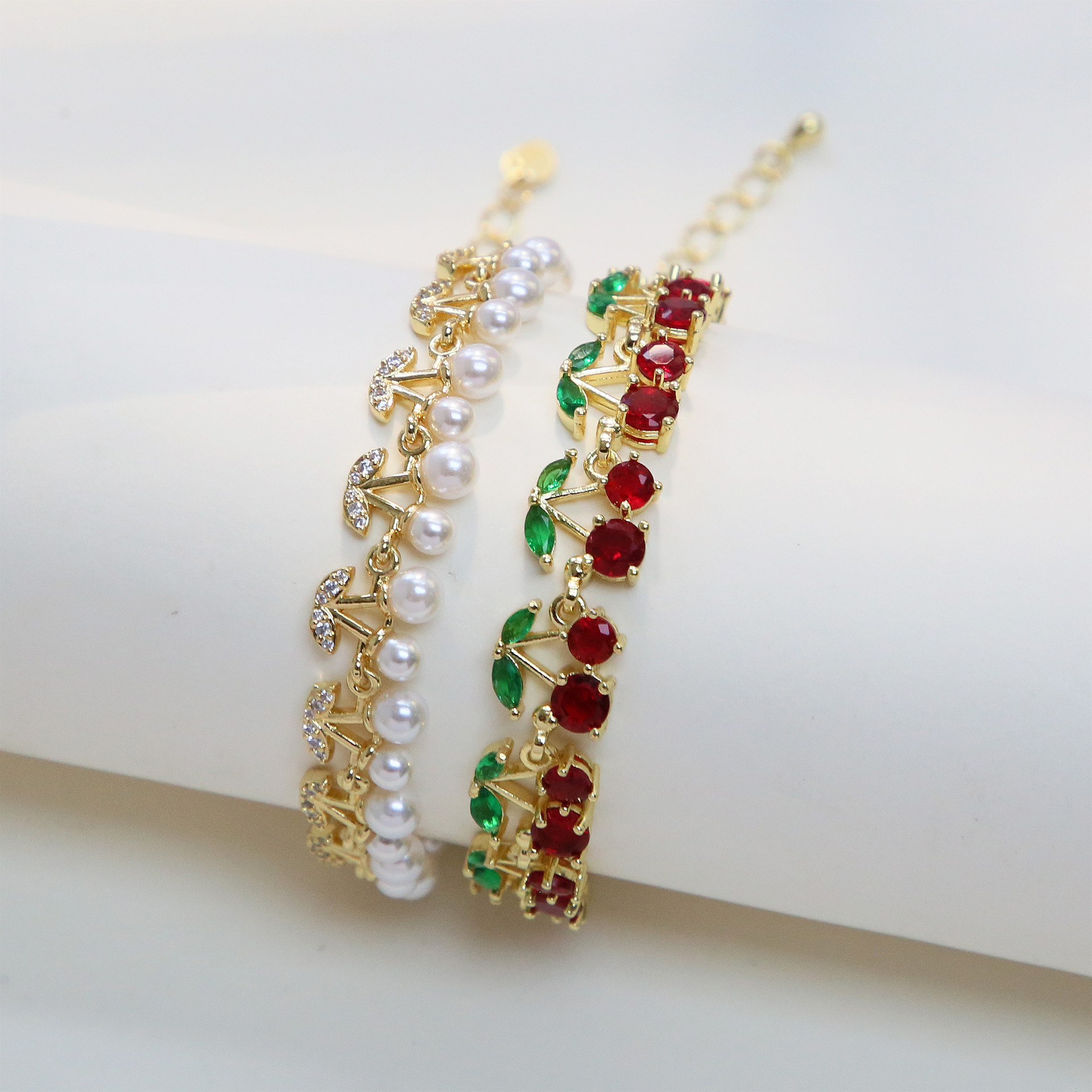 Fashionable Red Cherry Pearl Bracelet For Women High-End Brass Electroplated Jewelry Trendy Ins Style Fruit Series Accessory