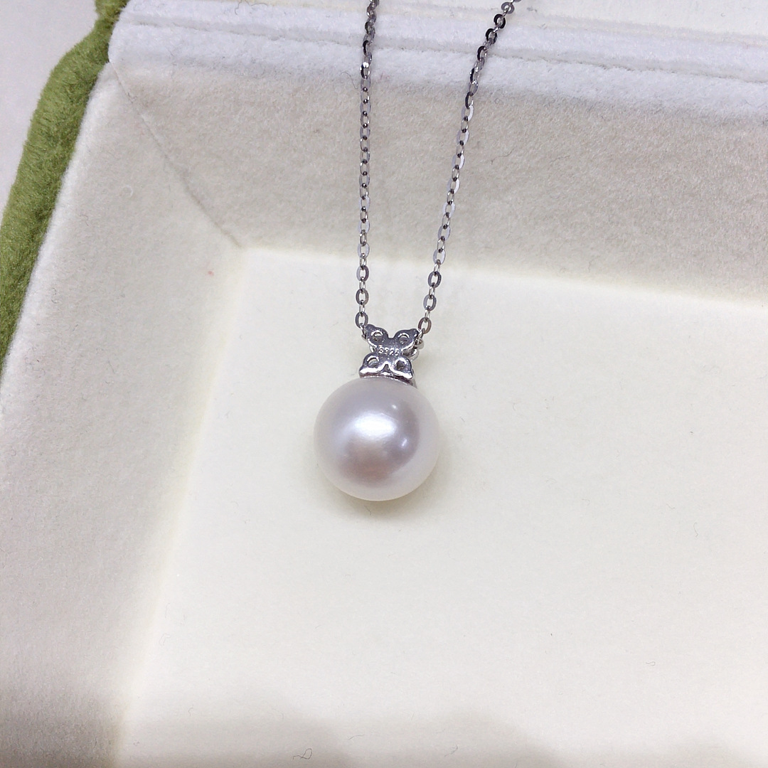 Natural Freshwater Pearl Necklace Single Bead Perfect Round Aurora Pearl Pendant S925 Sterling Silver Clavicle Chain Women's Style White