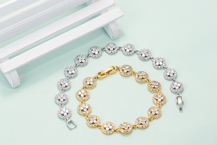 Fashion Simple Geometric Petal Copper Inlaid Zircon Bracelet Wholesale