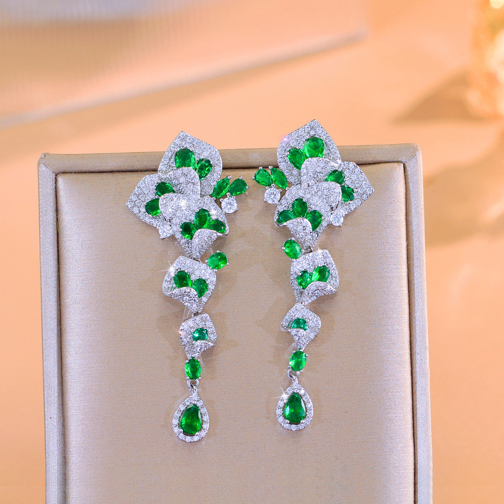 Elegant Long Green Zircon Flower Copper Earrings For Women Perfect For Dinner Dresses Wedding Dresses And Party Jewelry Accessories