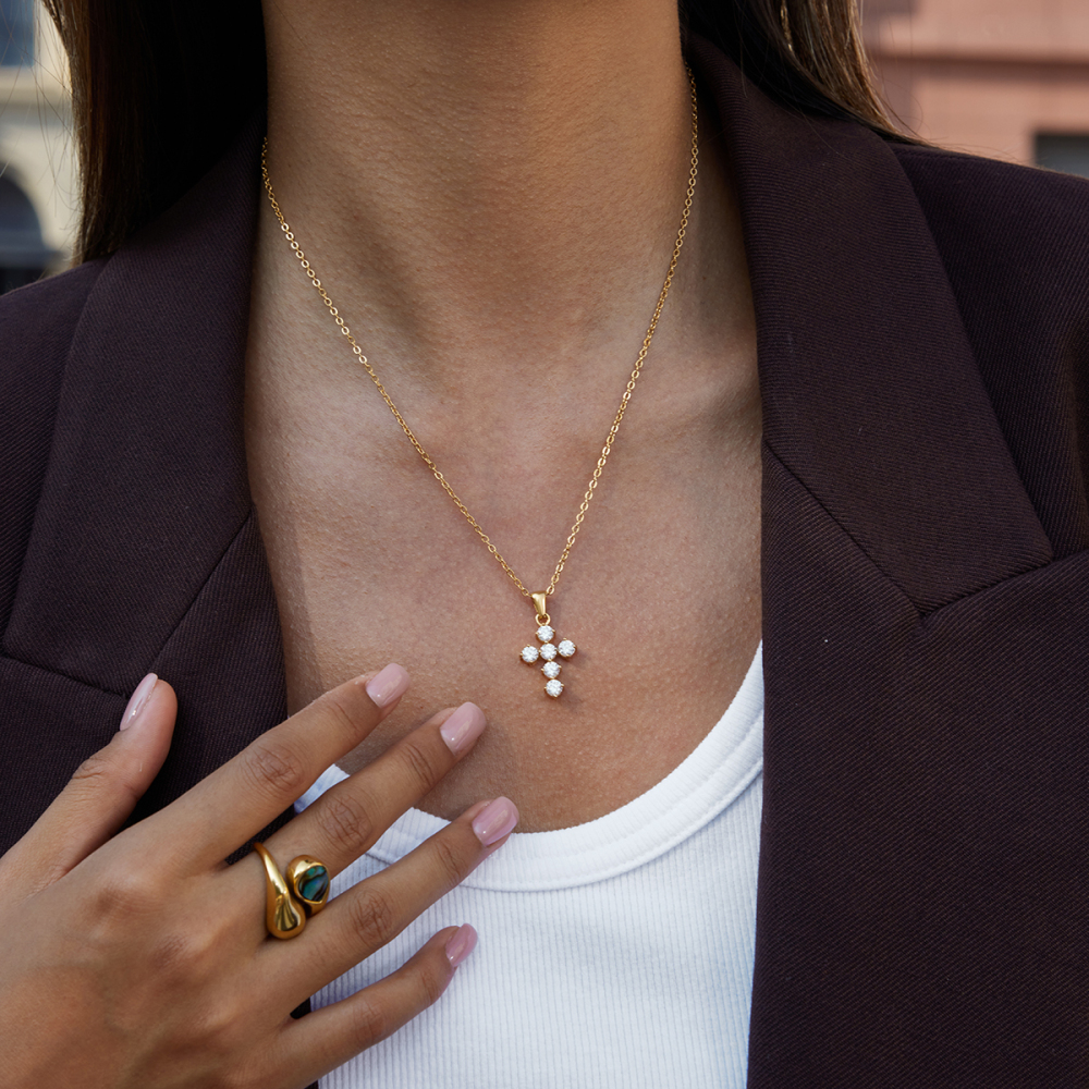 Ladies Classic Style 18K Gold Stainless Steel Zirconia Cross Pendant Necklace 40+5cm Round White Zirconia Clasps Chain Jewelry