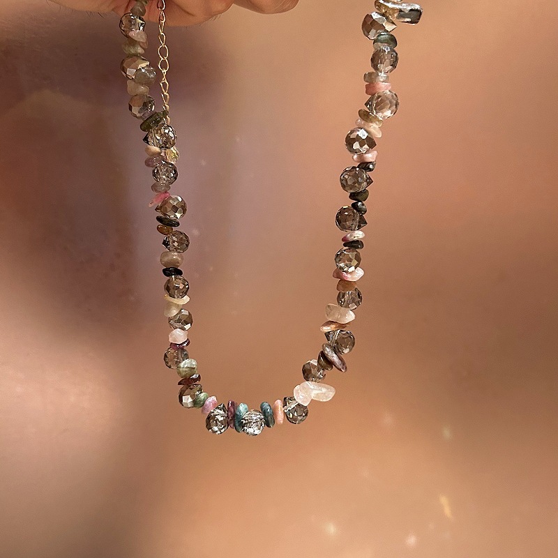 Bohemian Crystal Irregular Natural Stone Necklace Women's Geometric Pattern Round Diamond Jewelry Accessory Chain Design