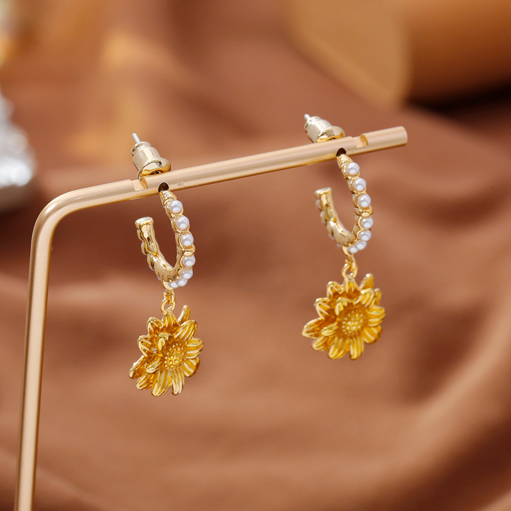Unique Small Audience Design 925 Silver Needle Sunflower Flower Earrings Pearl Fashionable New  Women's Jewelry Accessories