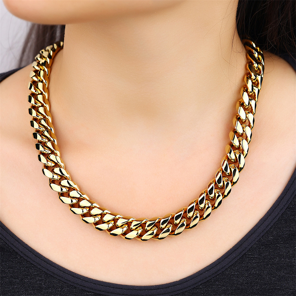 Fashionable Stainless Steel Men's Necklace Encrypted Dragon Head Buckle Bracelet Versatile Matching Accessories Geometric Pattern