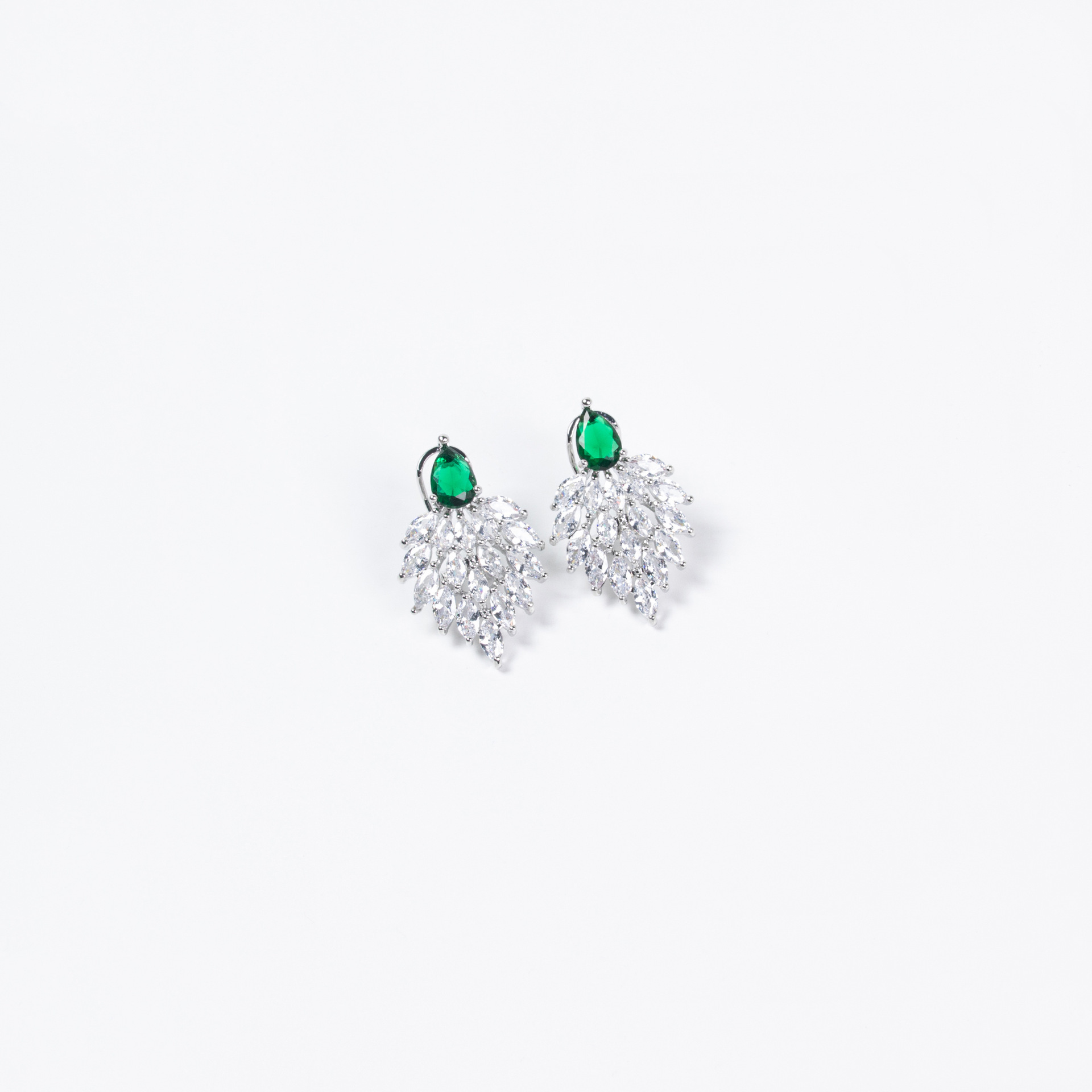 Elegant Wedding Jewelry Set Diamond Embedded Earrings Necklace  Style Dinner High-End Feelings Fashionable Accessories