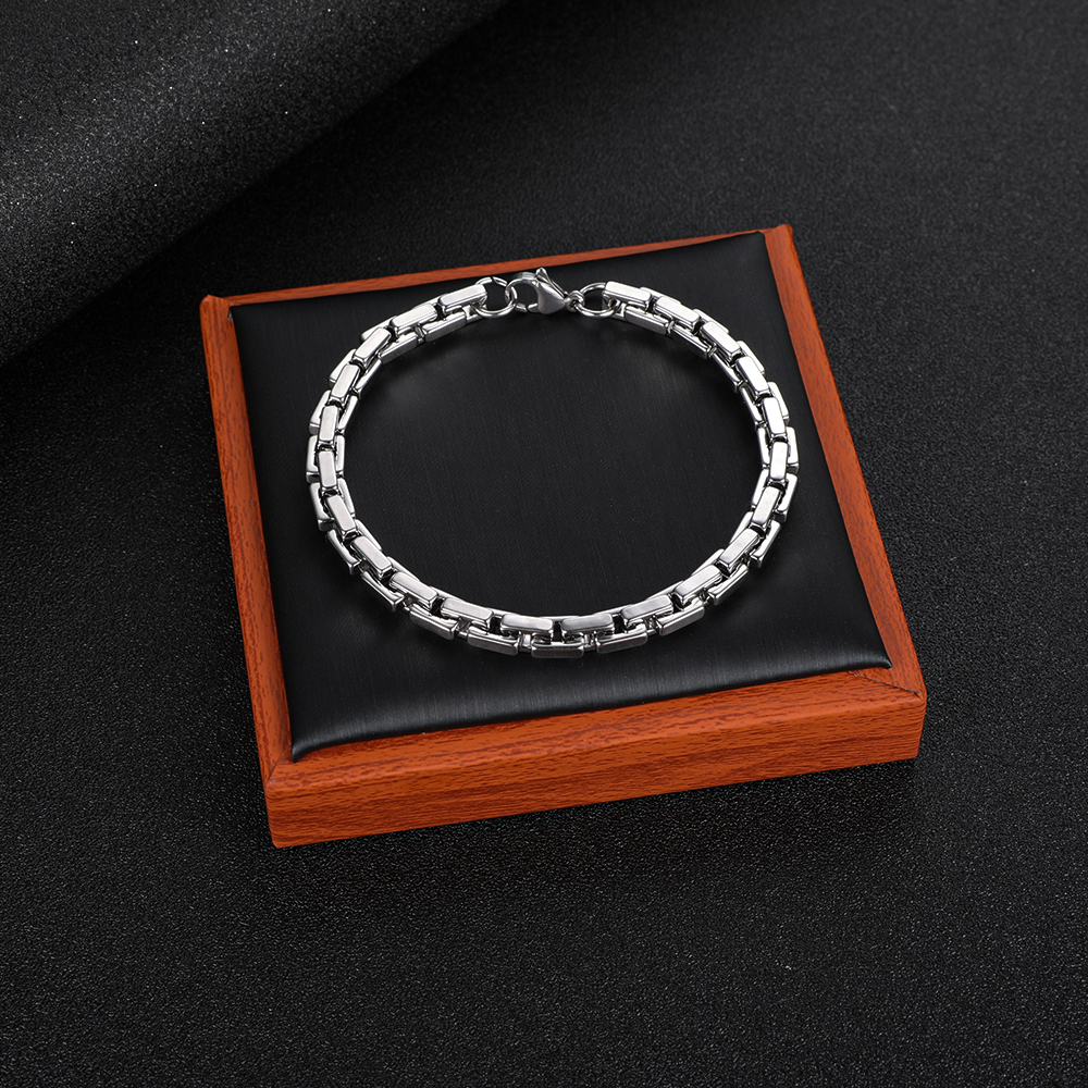 304 Stainless Steel Men's Accessories Four-Sided Embossed Square Tooth Pattern Spliced Tassel Necklace Simple Design Vintage Men's Trend