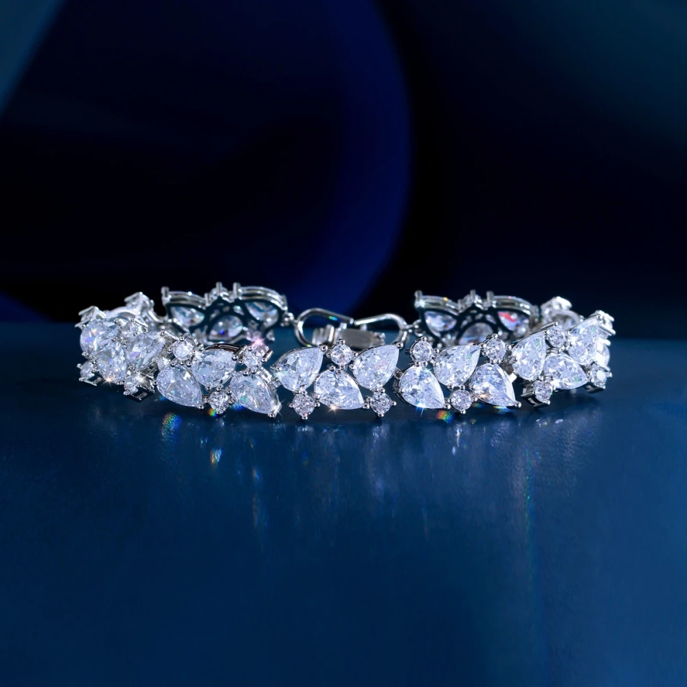 Brass Bracelet Shiny Cubic Zirconia Exquisite Women's Bracelet Bridal Engagement Wedding Bracelet Jewelry Accessories