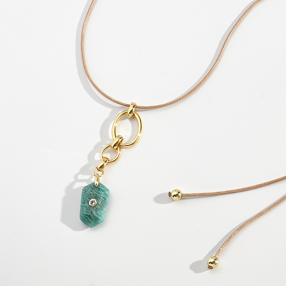 Natural Stone Micro-Set Zircon Hexagonal Pendant Necklace Women's Casual Vacation Style Stainless Steel And Crystal Chain