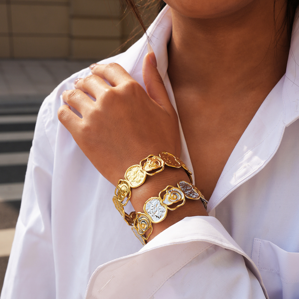 18K Gold Plated 304 Stainless Steel Vacuum Electroplating (In Furnace) Vintage Floral Rose Women's Bracelet Thick Jewelry Accessories Waterproof Non-Fading Asymmetric Three-Dimensional